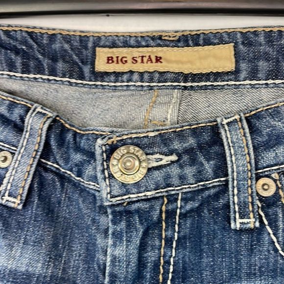 Big Star Denim/Jean Shorts. Size 28. - Picture 3 of 14
